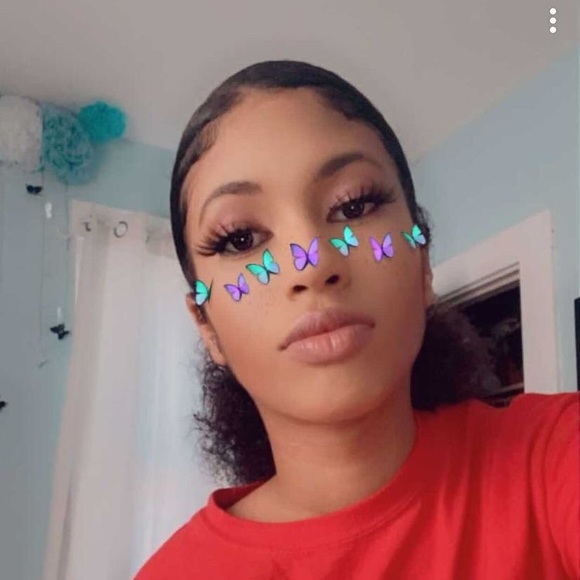 Meet your Posher, Maria - Picture 1 of 1